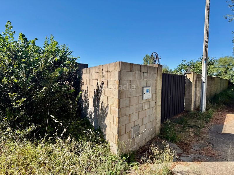 Foto a69b8f80-65be-4a3b-8d1b-cab971efc536. Residential plot in Mansilla Mayor