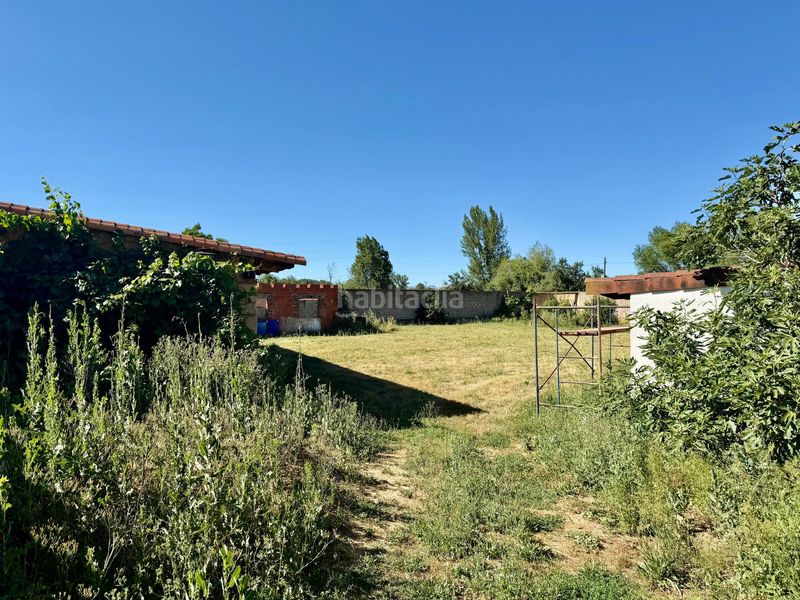 Foto ba499006-87cf-46dc-a946-81c7c4f76581. Residential plot in Mansilla Mayor