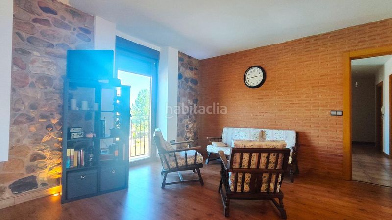 Foto 5837a640-336c-446a-a76d-ae8b3a937395. Casa amb calefacció aparcament a Cuadros