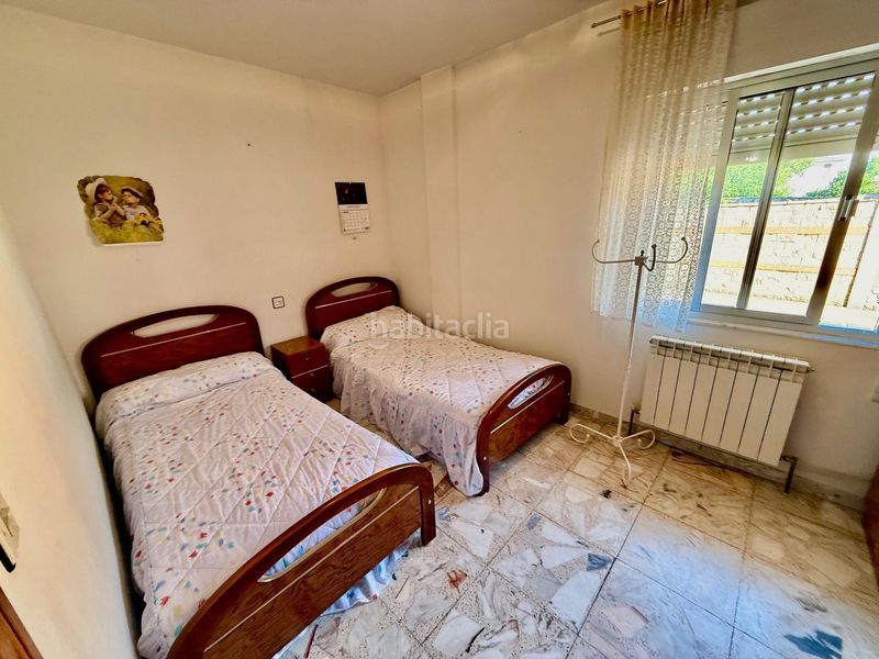 Foto 2ad4dd76-3944-471d-81d7-c79e77fa4263. Edificio in Villaquejida
