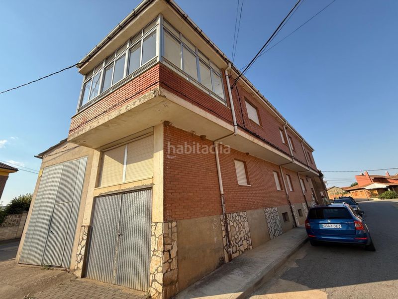 Foto 40faa13c-f78d-4ffd-8473-f79061d6529b. Edificio in Villaquejida