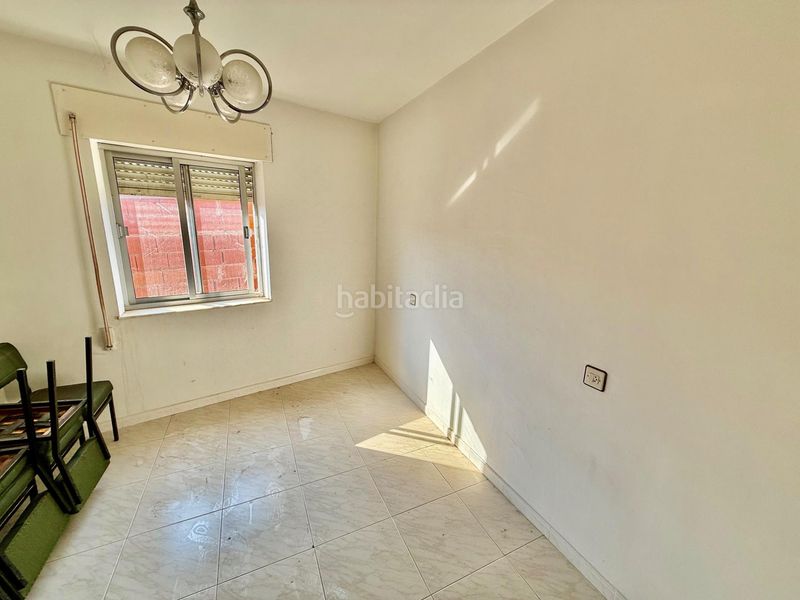 Foto 4abf39b2-5cf1-4d41-b29c-df32244beed3. Edificio in Villaquejida