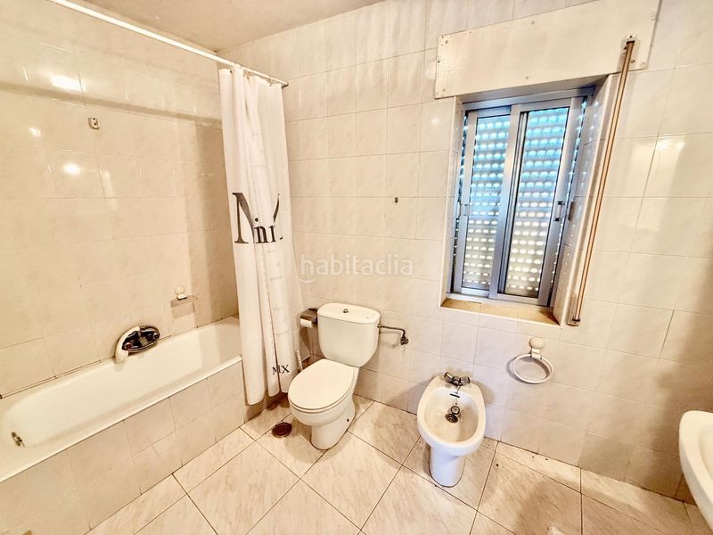 Foto ad3ad978-dffc-4fd6-bc44-d5697b8871a6. Edificio in Villaquejida