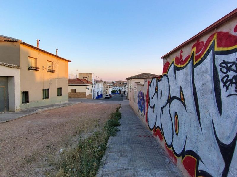 Foto d3e8c203-ad39-441c-a0e6-3fcd5b5f5e09. Terreny residencial a Campo de Criptana