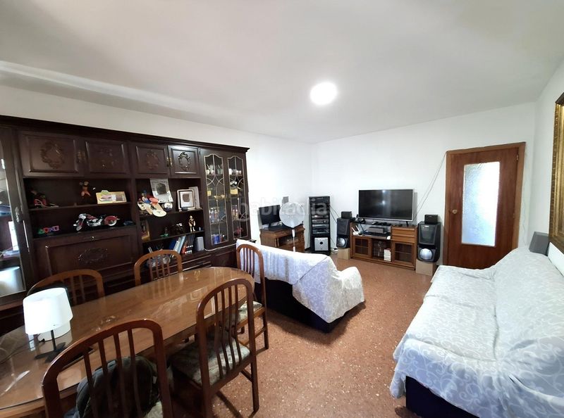 Foto a8cc0aea-44cc-4222-9e00-257ac09156a0. Pis a Agullent