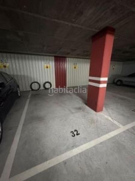 Foto d50e756e-e413-443a-9c9f-40b06574dd84. Aparcament cotxe a Centre Rubí