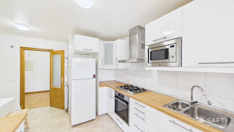Foto 70ad2c1d-bbce-4f68-891c-f576676fa7fe. Apartament amb calefacció aparcament piscina a Sóller