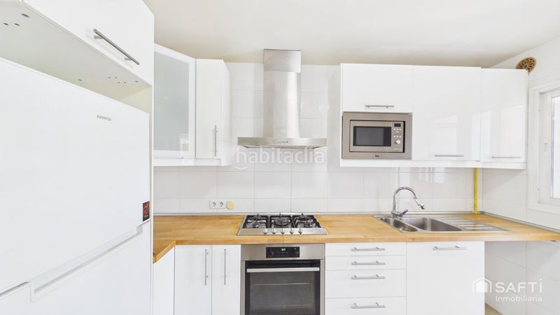Foto afe28f14-1f3f-424f-99d4-7c8f180d4b12. Apartament amb calefacció aparcament piscina a Sóller