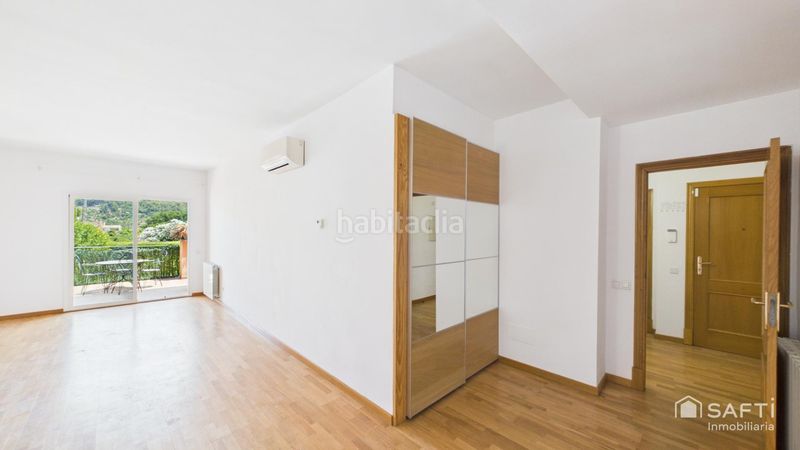 Foto d74e1110-1657-4e49-b769-13125b6df445. Apartament amb calefacció aparcament piscina a Sóller
