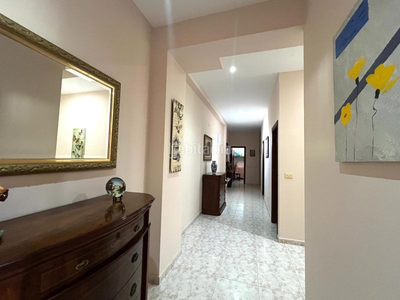 Foto 0c86766b-2176-4418-bd6b-d7896d75871f. Casa adossada a Boiro