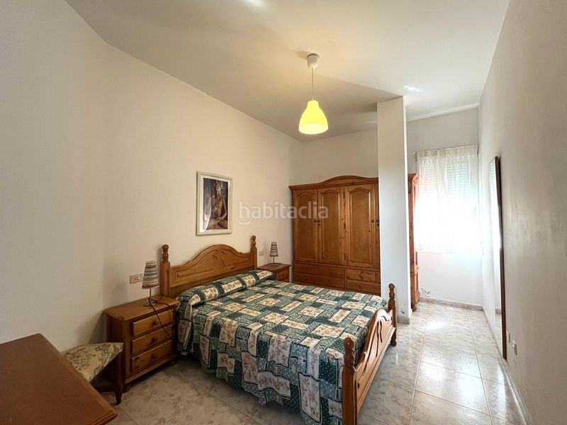 Foto 51ce3858-150f-40fd-965a-fad87fdbfa2d. Casa adossada a Boiro