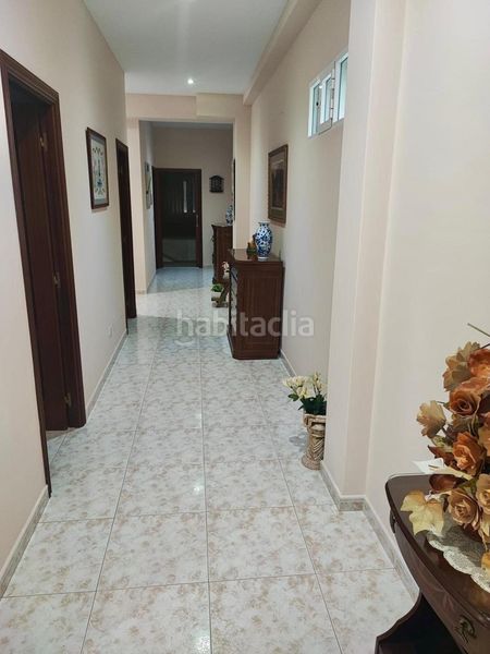 Foto 57d0d04c-89fb-44f3-8a60-38fe706a5970. Casa adossada a Boiro
