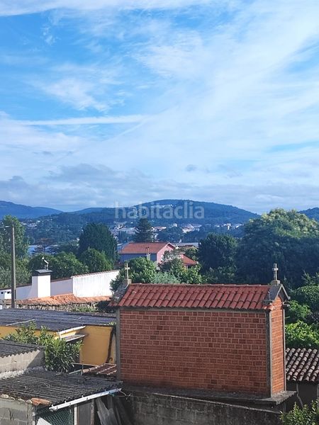Foto 91f96776-b681-42e6-90a4-cf713f83b916. Casa adossada a Boiro