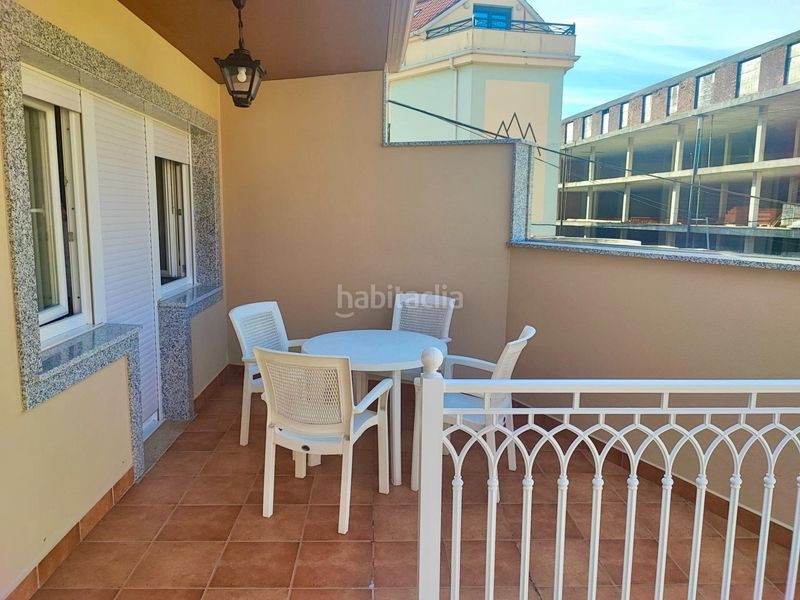 Foto bb269d9b-9577-4ccb-895f-13714bd0232d. Casa adossada a Boiro