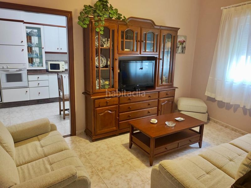 Foto d26a83d0-6bf9-41ad-80f0-dd0998c422b9. Casa adossada a Boiro