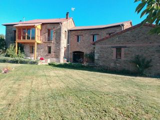 Maison à Santa María de Ordás