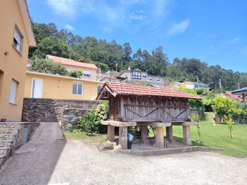 Foto 932d7745-c08b-41cc-bd23-24ba20eb9cdc. Casa amb calefacció aparcament a Moaña