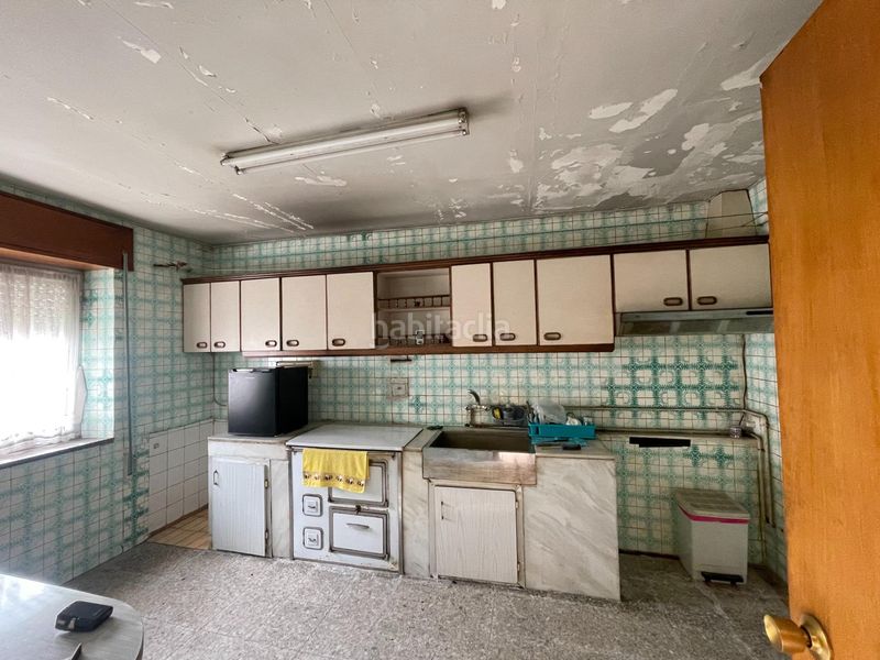 Foto 4894e298-fc1d-4ff5-8223-b73847b9a420. Casa adossada a Páramo del Sil