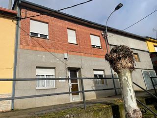 Semi detached house in Páramo del Sil