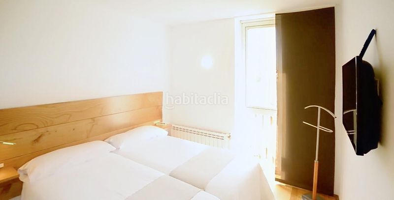 Foto 9a72c182-920e-4718-95a4-be2523e73479. Edifici a Cariño