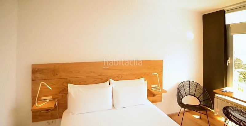 Foto e0fc6e5a-e1fe-4885-bae6-25bbb886207c. Edifici a Cariño