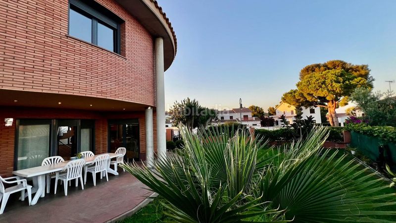 Foto 239d802e-a0d3-4ab7-ae5f-0fc22275e0fb. Casa amb aparcament a Roda de Barà