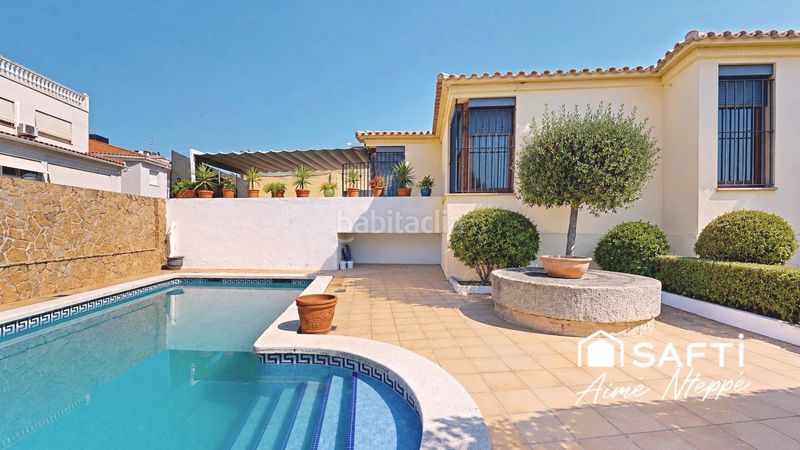 Foto 58d66728-52bd-4aa7-ae27-ee36faca75b5. Casa amb calefacció aparcament piscina a Carboneres - La Farella Llançà