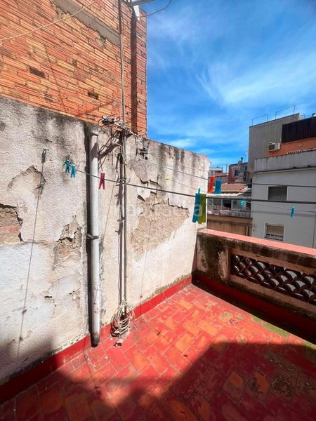 Foto 1c2b43c6-78c5-4f37-8946-a38b6e61a975. Edifici a Pubilla Cases Hospitalet de Llobregat (L´)
