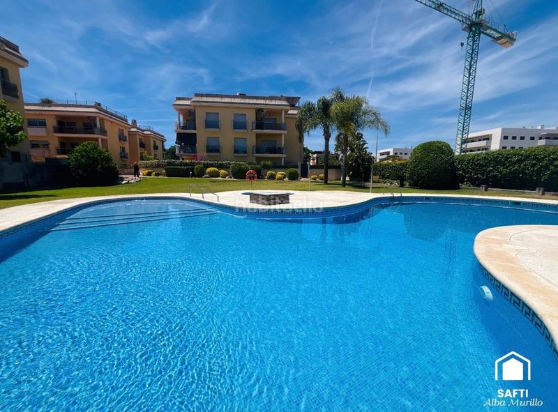 Foto ed5ea004-66ff-4889-8bba-3a022cefa0f0. Pis amb aparcament piscina a Les Salines-Pla de Sant Pere Cubelles