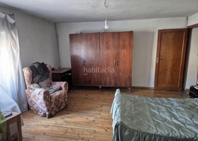 Foto b733d8f9-ff03-4d00-b44b-30d22d2318e5. Edificio in Valencia de Don Juan