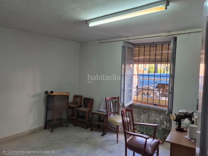 Foto f571bec5-aabc-411e-9cbd-222c390b513e. Edificio in Valencia de Don Juan