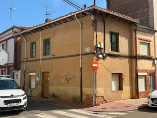 Casa adossada a Valencia de Don Juan