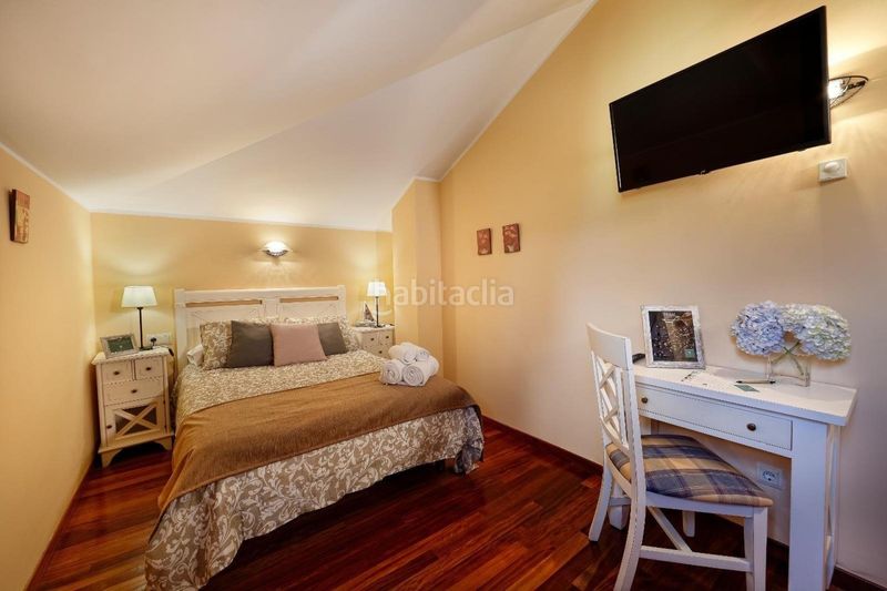 Foto 85a550b7-dea4-457e-b40d-1c2bde450d6f. Edificio in Pravia