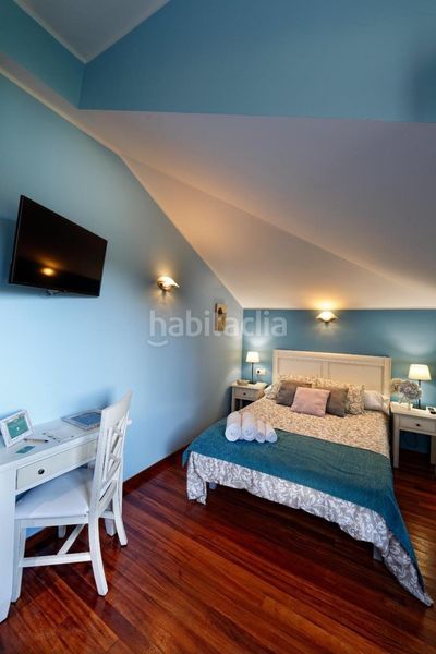 Foto 877c42d4-7745-4488-a2f9-c7a875b3fa4d. Edificio in Pravia