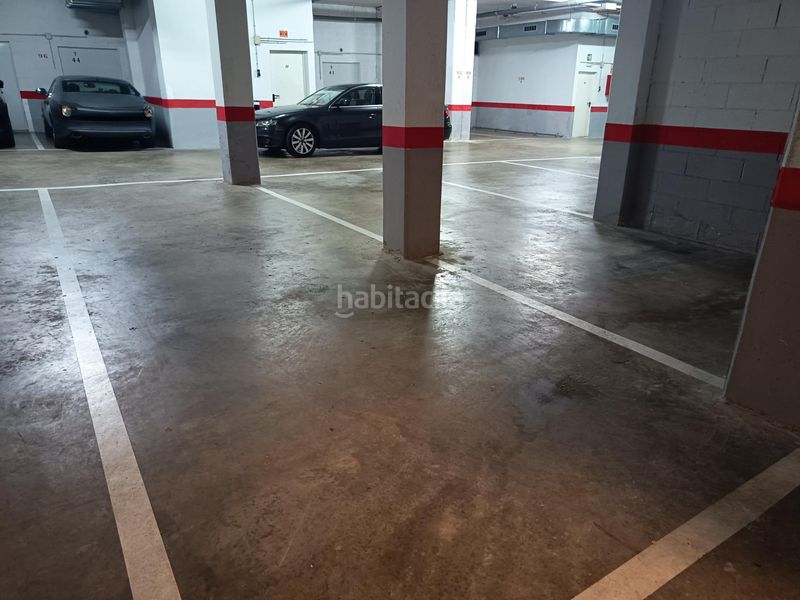 Foto 63702bb1-0a9a-418a-afa6-6323d7e89fa2. Pis amb calefacció aparcament piscina a casc antic - nou Cambrils Cambrils