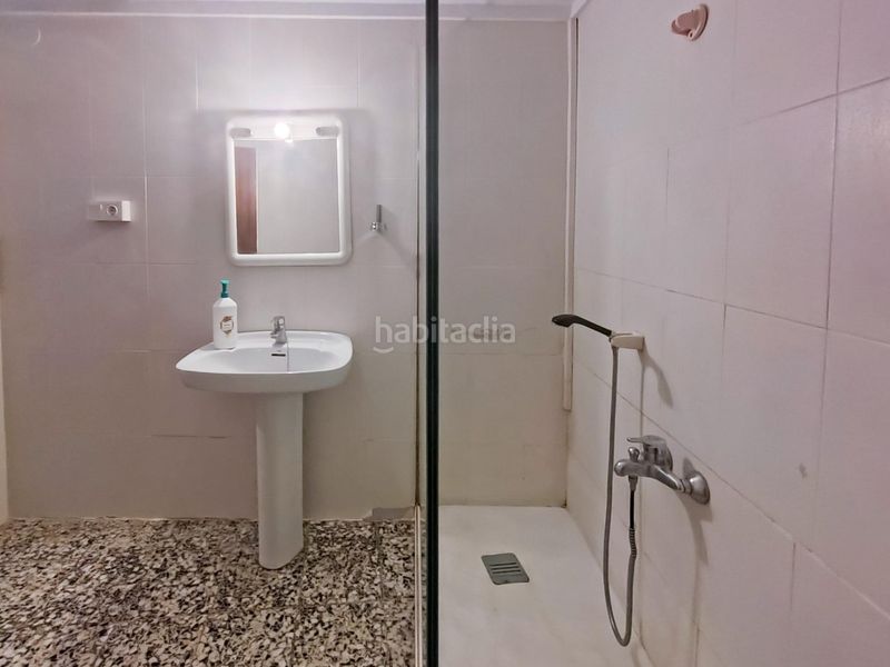 Foto fb853097-55de-405a-8f2a-5cad5cb7d87c. Casa aparellada a Campo de Criptana