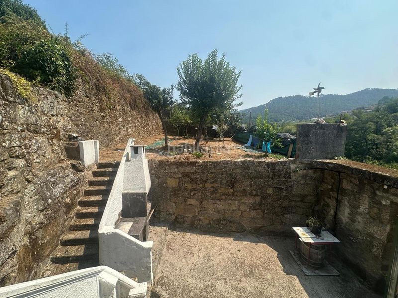 Foto 4b811851-4389-48aa-a8ca-fcda1c19b0b8. Casa adossada amb aparcament a Arnoia (A)