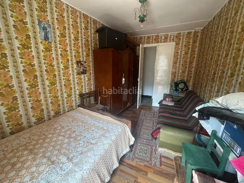 Foto d00cff94-9068-41ec-8ea5-94f6debf4c4a. Casa adossada amb aparcament a Arnoia (A)