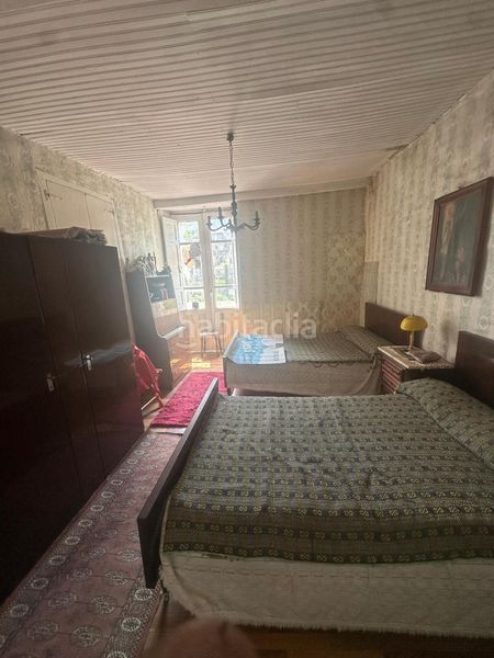 Foto ff4d6b20-c22e-4f80-9b30-b397bac9c183. Casa adossada amb aparcament a Arnoia (A)