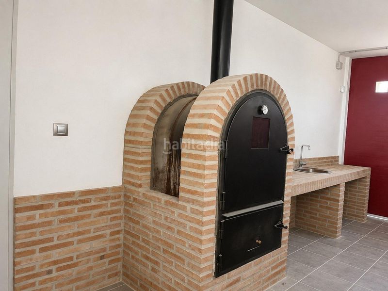 Foto 0b7a8621-573a-4775-8853-9c09268d1224. Casa amb calefacció aparcament piscina a Almansa