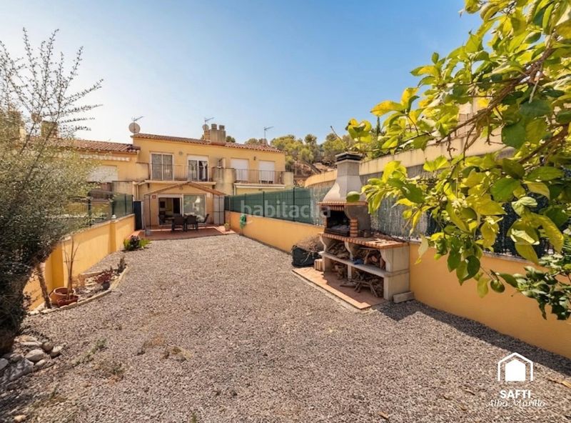 Foto 3d2cf919-87d1-4465-9aef-7c7236ec6429. Casa adossada amb calefacció aparcament piscina a Olivella