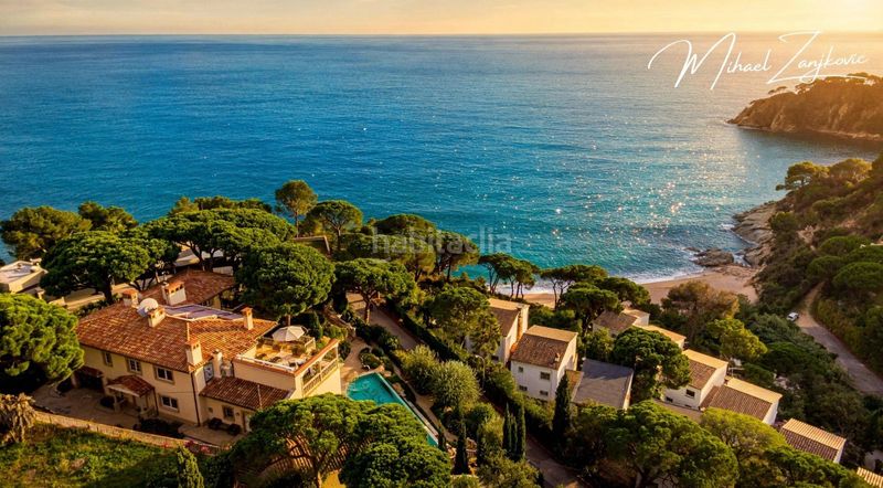 Foto 5a0c9388-bea6-4ba0-af40-4829a03eeeaf. Casa amb aparcament piscina a Santa Maria de Llorell Tossa de Mar