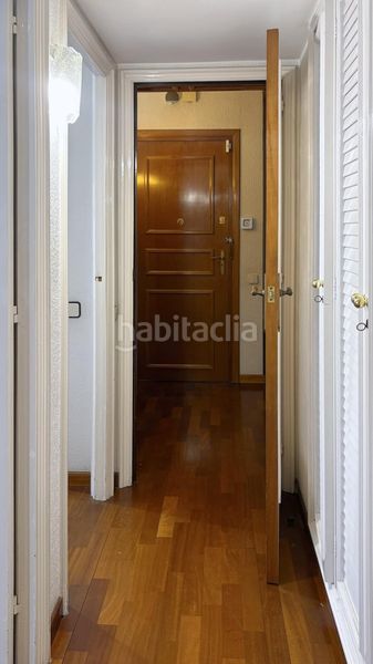 Foto 8bdfb4fb-1ab0-4b0e-9d8a-855a50de9d47. Pis amb calefacció aparcament a Putget - Farró Barcelona