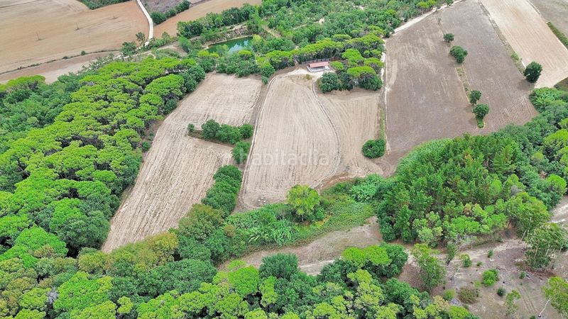 Foto 4d702574-fa8c-49b1-916e-c07882673e35. Finca rústica a Aiguaviva Parc Vidreres