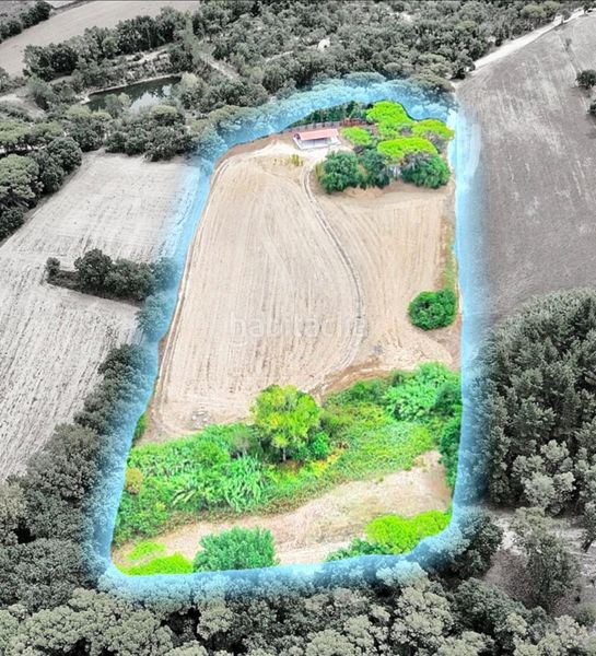Foto d7ce1d90-434c-4c31-b934-97ad01414100. Finca rústica a Aiguaviva Parc Vidreres