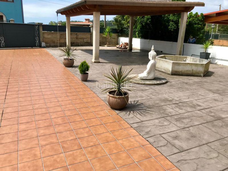 Foto d140396c-c69c-464c-80db-f9d17ff9e9d4. Casa amb calefacció aparcament piscina a Oleiros Ribeira