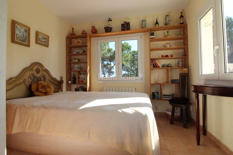 Foto 1dbbb239-1790-4df5-82ba-32a64df054cd. Casa amb calefacció aparcament piscina a Serra Brava Lloret de Mar