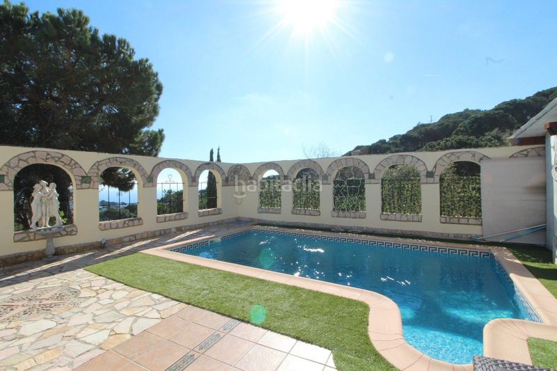 Foto 63e04efd-42ac-4742-9ab0-aefc49d835d6. Casa amb calefacció aparcament piscina a Serra Brava Lloret de Mar
