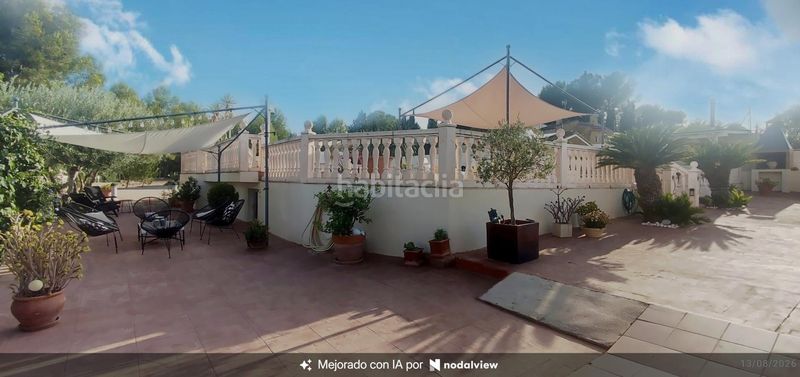 Foto 002f5dd9-79b9-4d53-80a1-592efc45852d. Casa amb piscina a Alborache