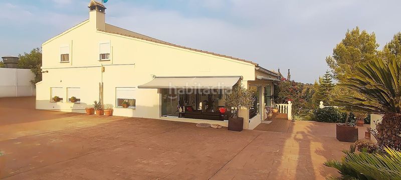 Foto 988a8cea-0b98-4744-9092-6ecea2438300. Casa amb piscina a Alborache